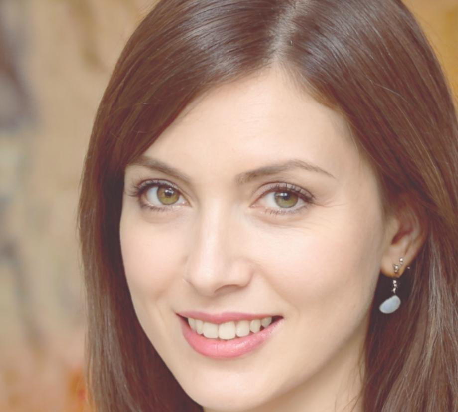 Saoirse Calloway budgeting specialist